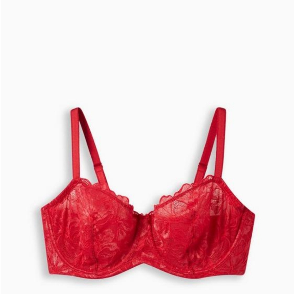 NWT red lace unlined bra from Torrid.  42dd